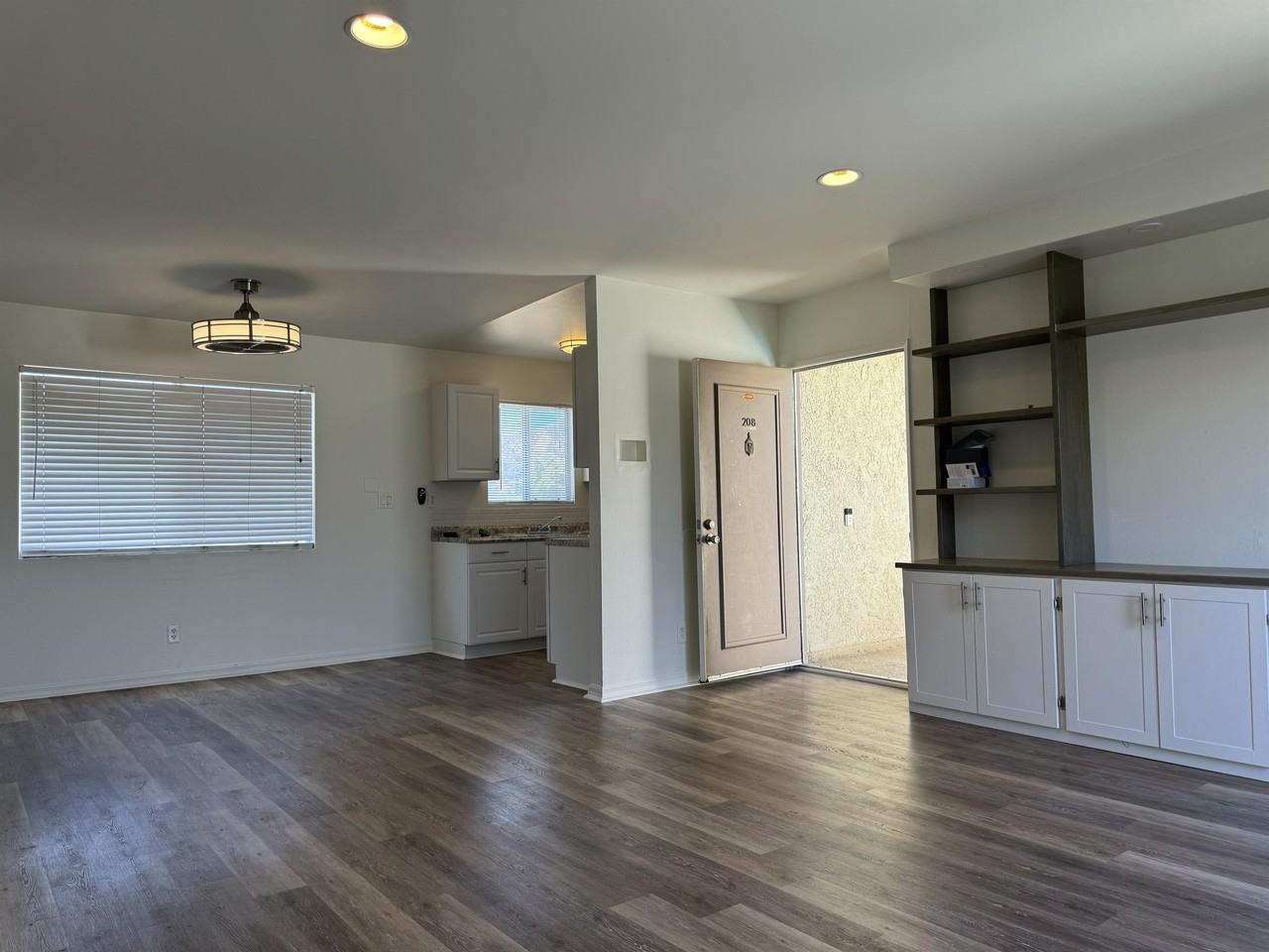 31732 Ridge Route Rd #1 - Photo 3 of 12