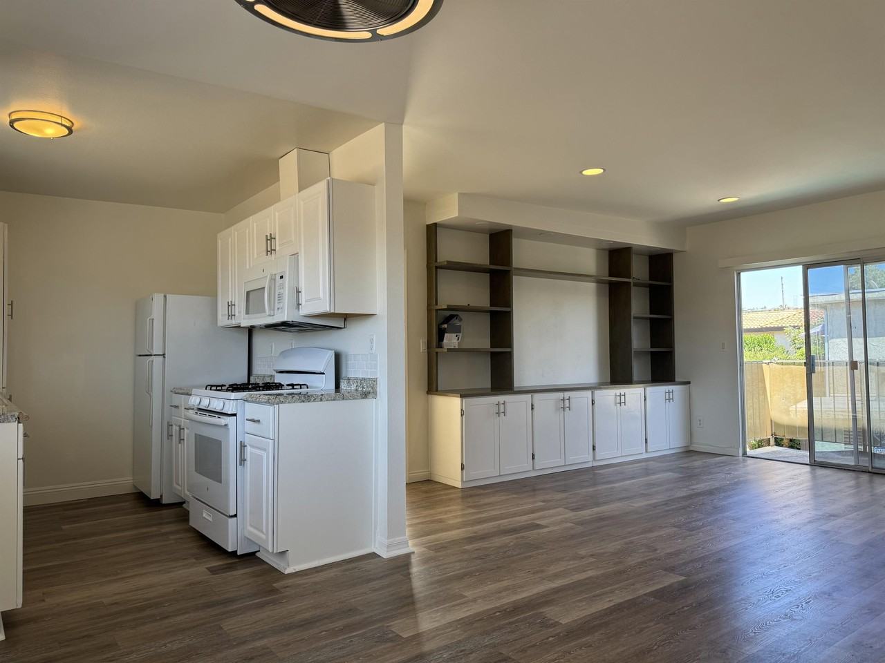 31732 Ridge Route Rd #1 - Photo 6 of 12
