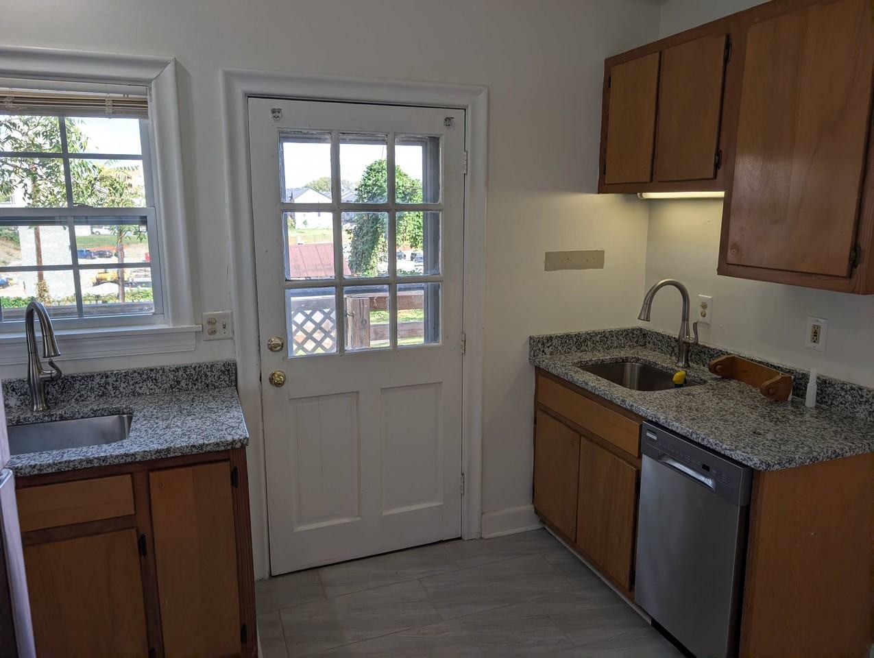 413 W 24th St #1 - Photo 2 of 14