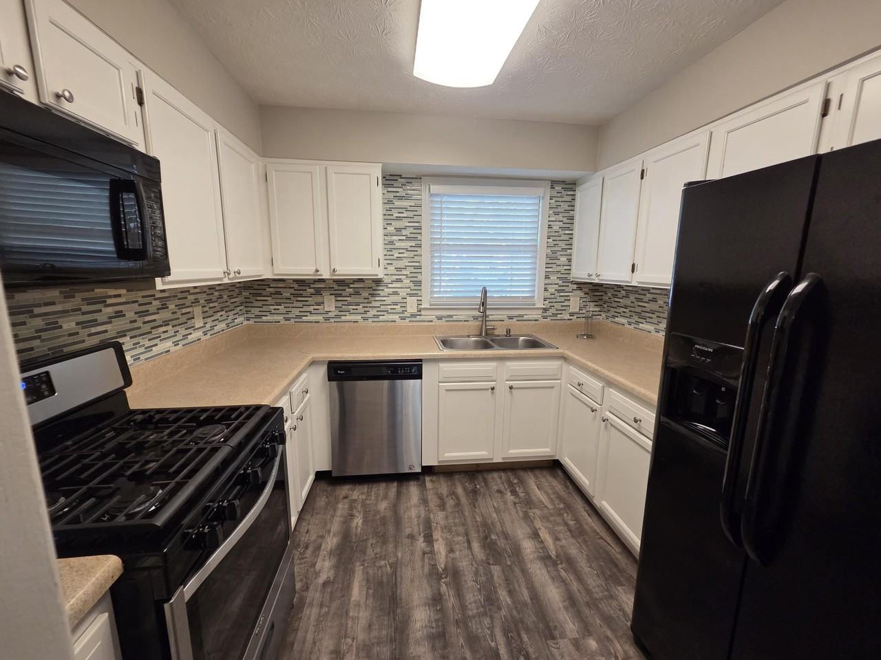 651 Stratford Green Way #1 - Photo 5 of 11