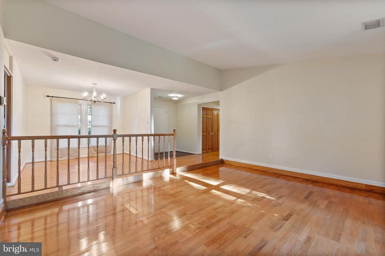 6918 Lodestone Ct #1 - Photo 6 of 27