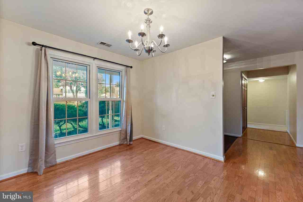 6918 Lodestone Ct #1 - Photo 7 of 27