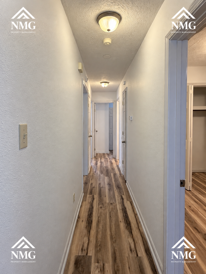 486 Collier Ave #1 - Photo 5 of 10