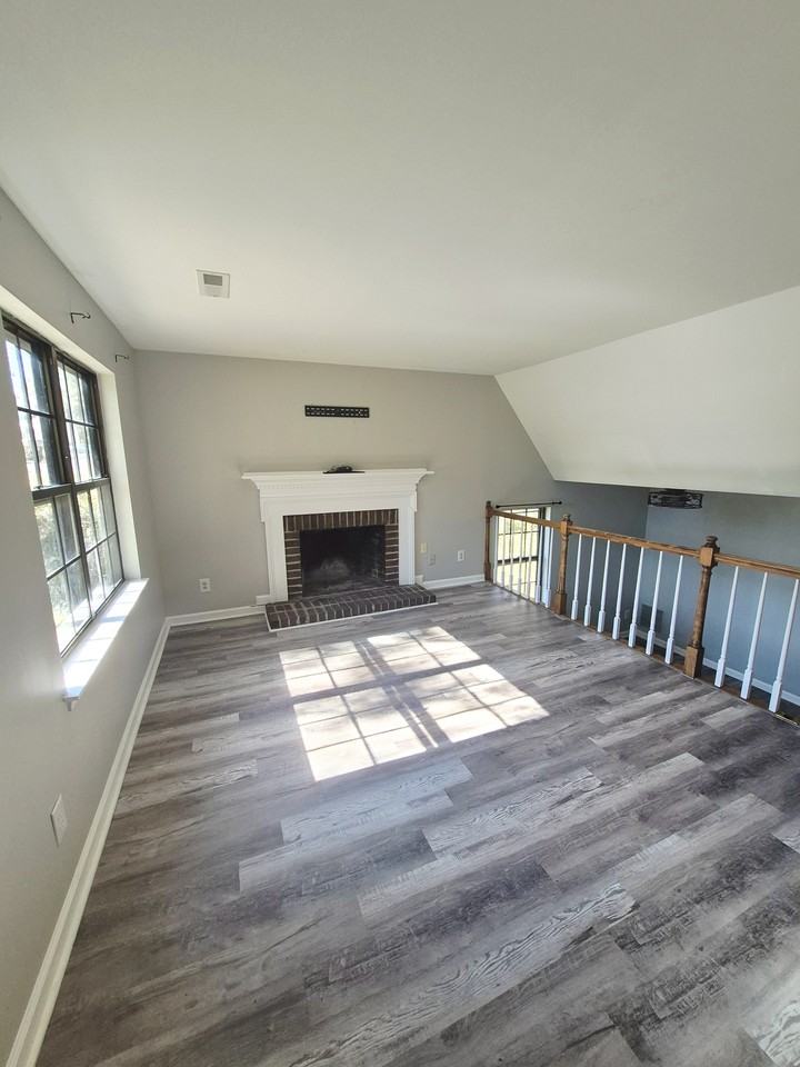 2356 Whitney Ct #1 - Photo 6 of 32