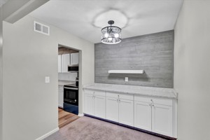 featured image of 1962 Goldsmith Lane - 1Unit 3 #1