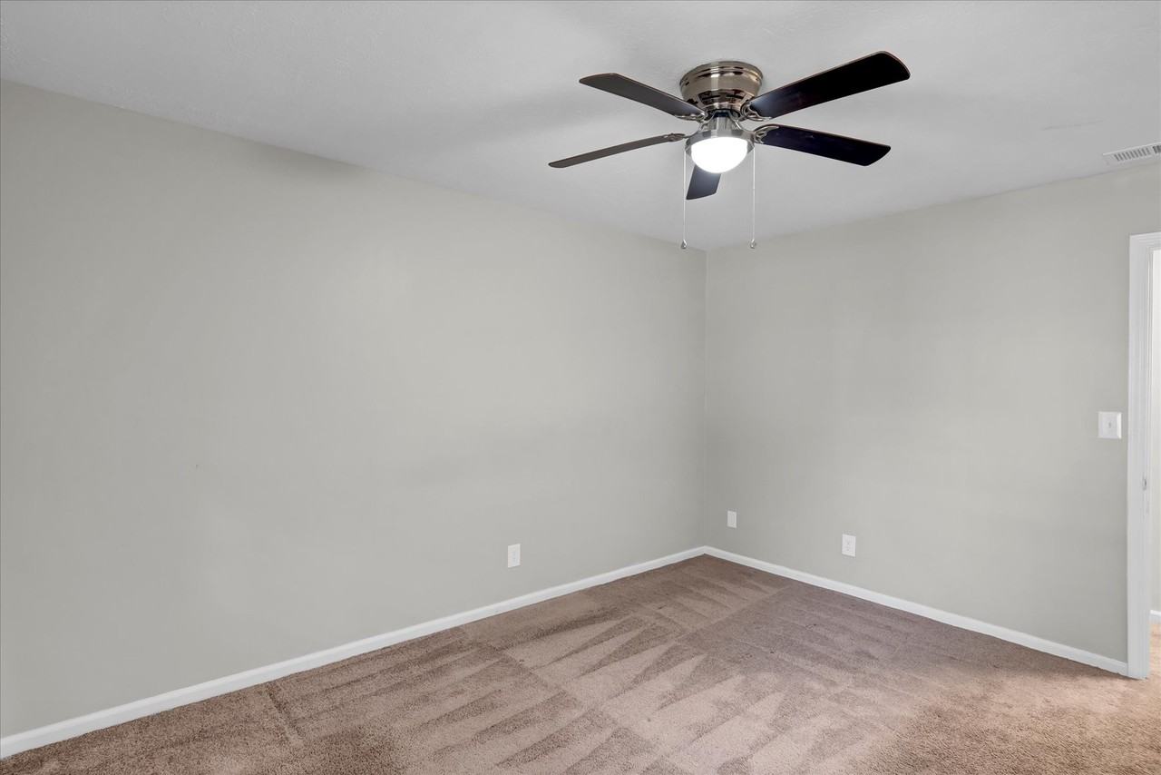 1962 Goldsmith Lane - 1Unit 3 #1 - Photo 5 of 11