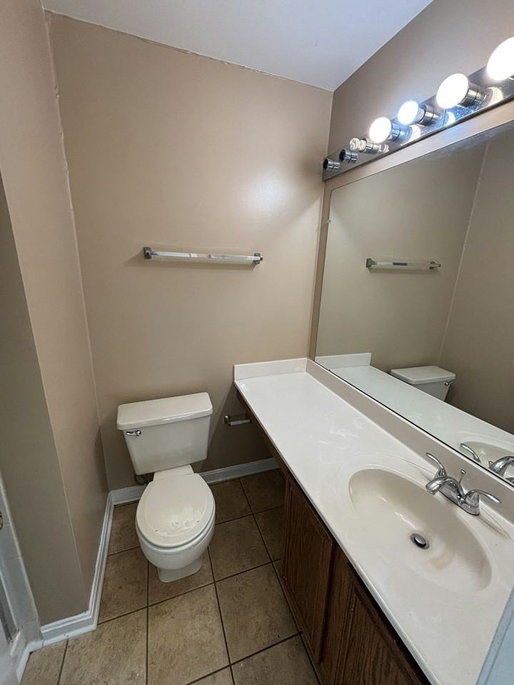 2599 Ambling Cir - Photo 6 of 20
