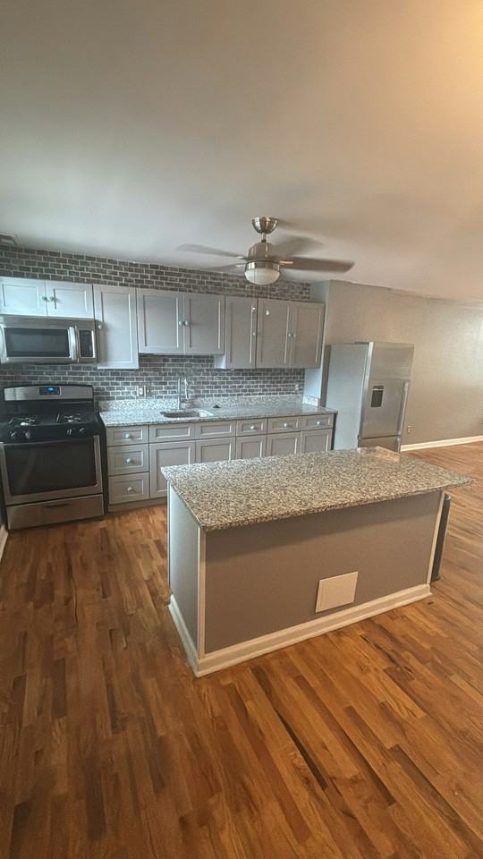 2744 Baker Street, Unit 3 - Photo 5 of 5