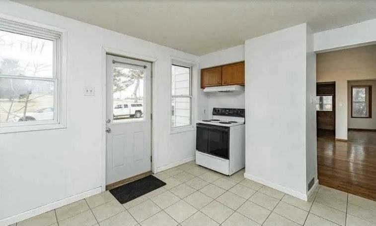 640 South Minnesota Avenue, Unit 02 - Main Level A - Photo 5 of 7
