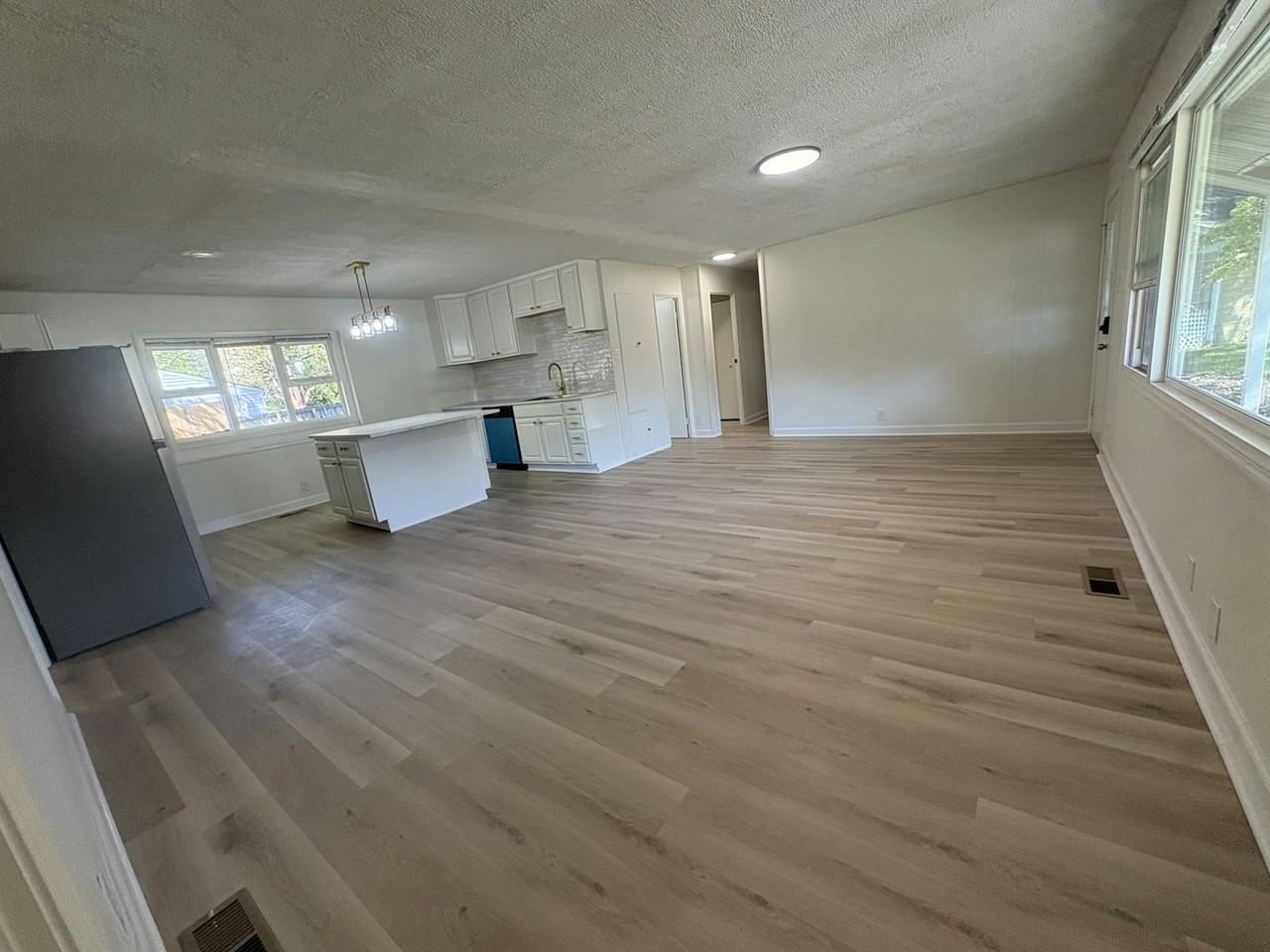 629 Gooseberry Ln - Photo 3 of 18