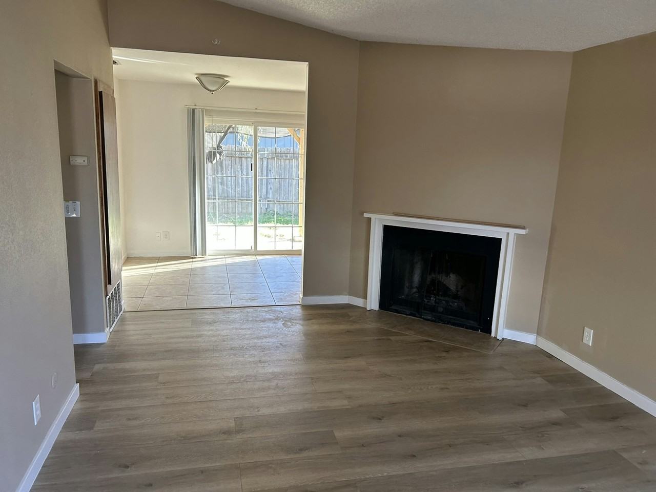 7702 Loucreta Drive - Photo 2 of 6