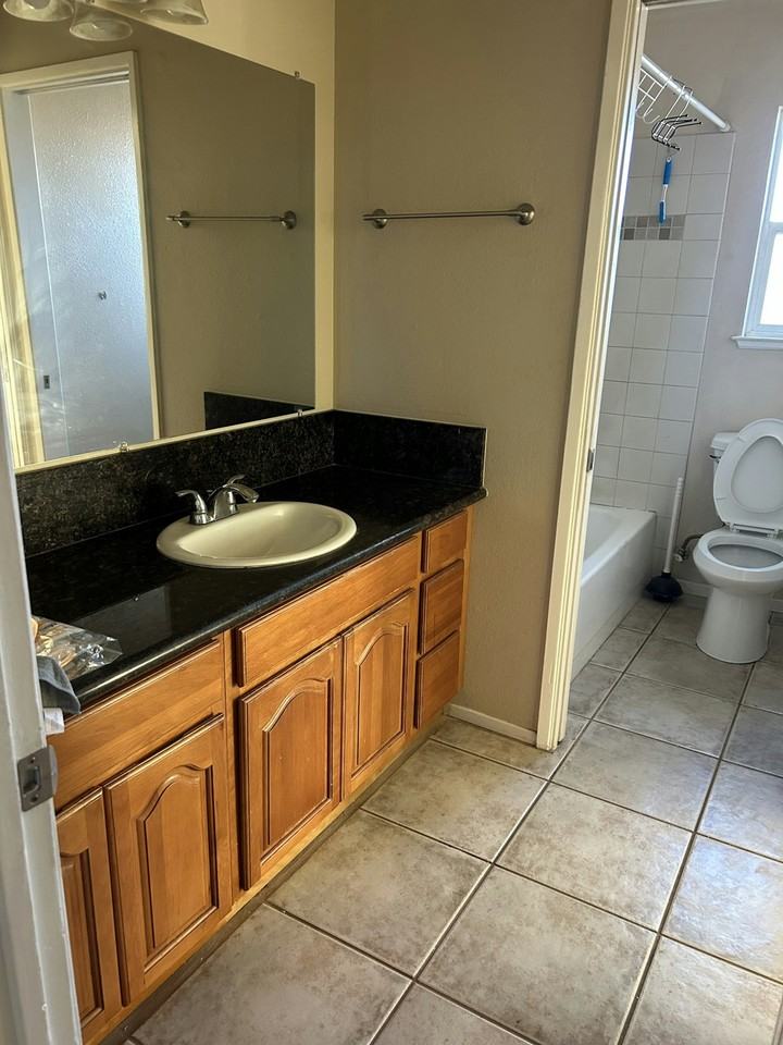7702 Loucreta Drive - Photo 4 of 6