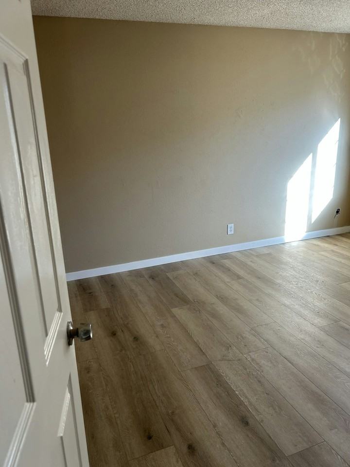 7702 Loucreta Drive - Photo 5 of 6