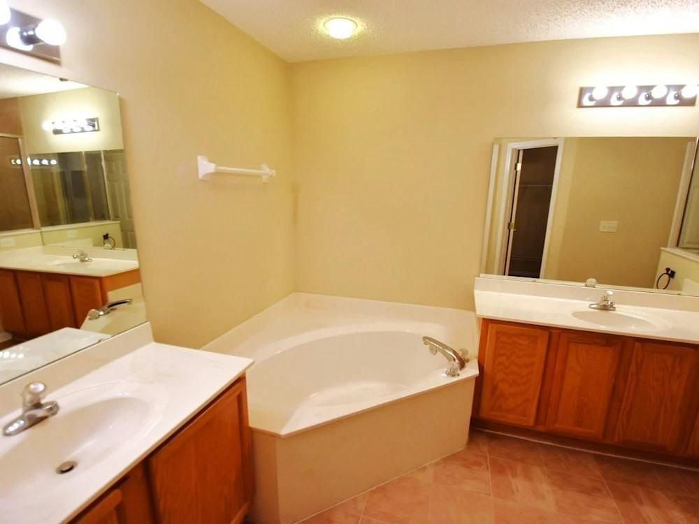4115 Ripken Cir E - Photo 3 of 8
