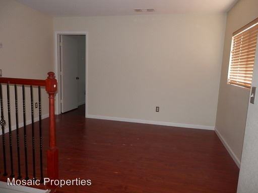 2102 E Spruce Dr - Photo 3 of 11