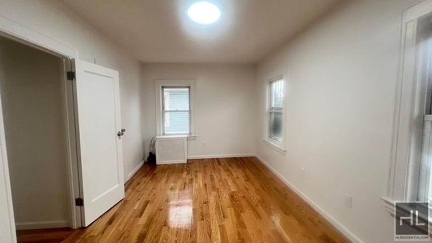 3815 Farragut Rd - Photo 3 of 10
