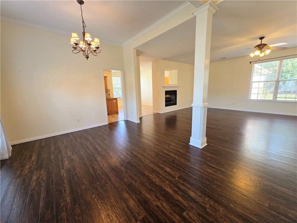 308 Nw Saddlebrook Dr - Photo 2 of 24