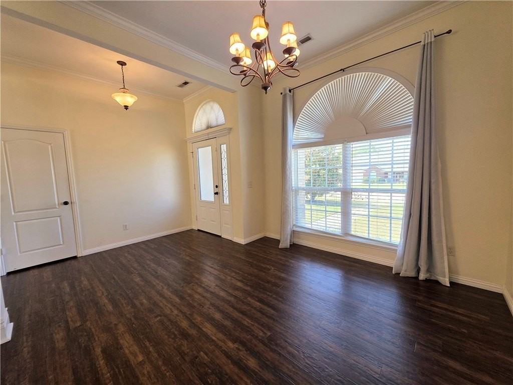 308 Nw Saddlebrook Dr - Photo 3 of 24