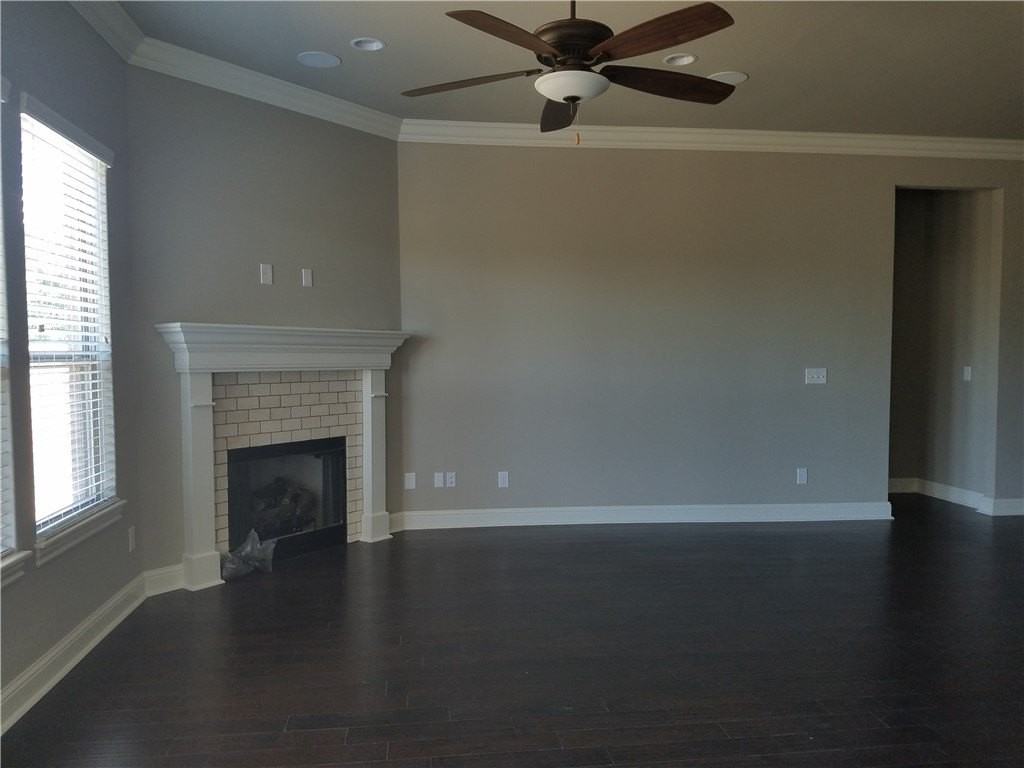4502 Sw Lilly St - Photo 4 of 31