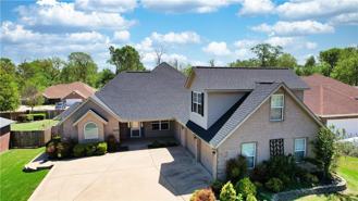 705 Sw Maidstone Ave - Photo 1 of 1