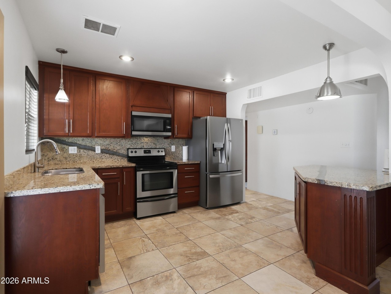 1425 W San Miguel Ave - Photo 4 of 33
