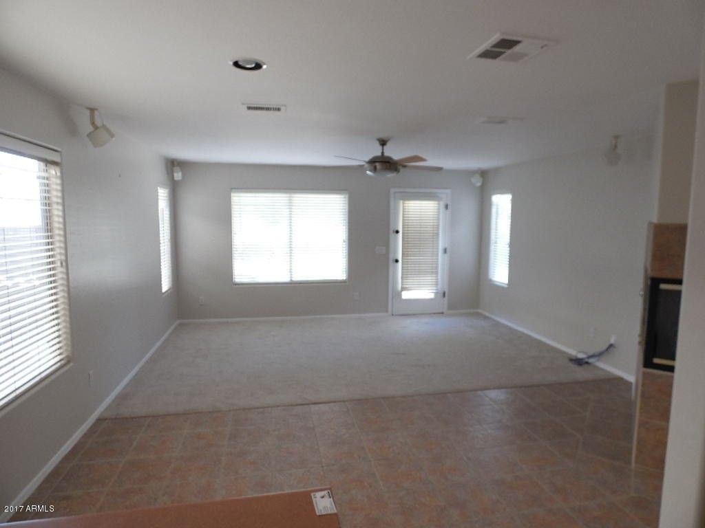 4946 E Roberta Dr - Photo 6 of 26