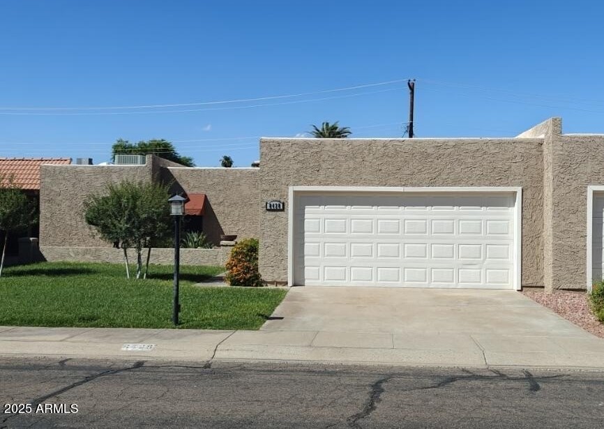 8428 E Malcomb Dr - Photo 3 of 24