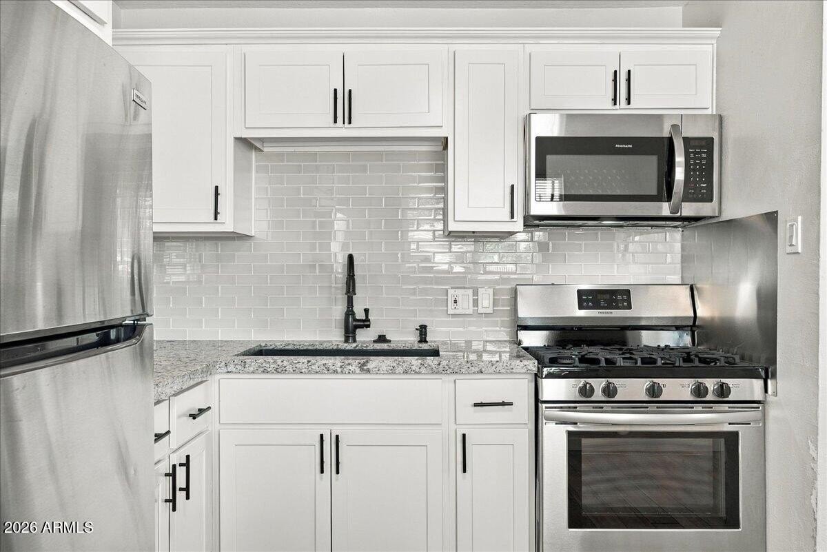 2719 E Oak St - Photo 7 of 15