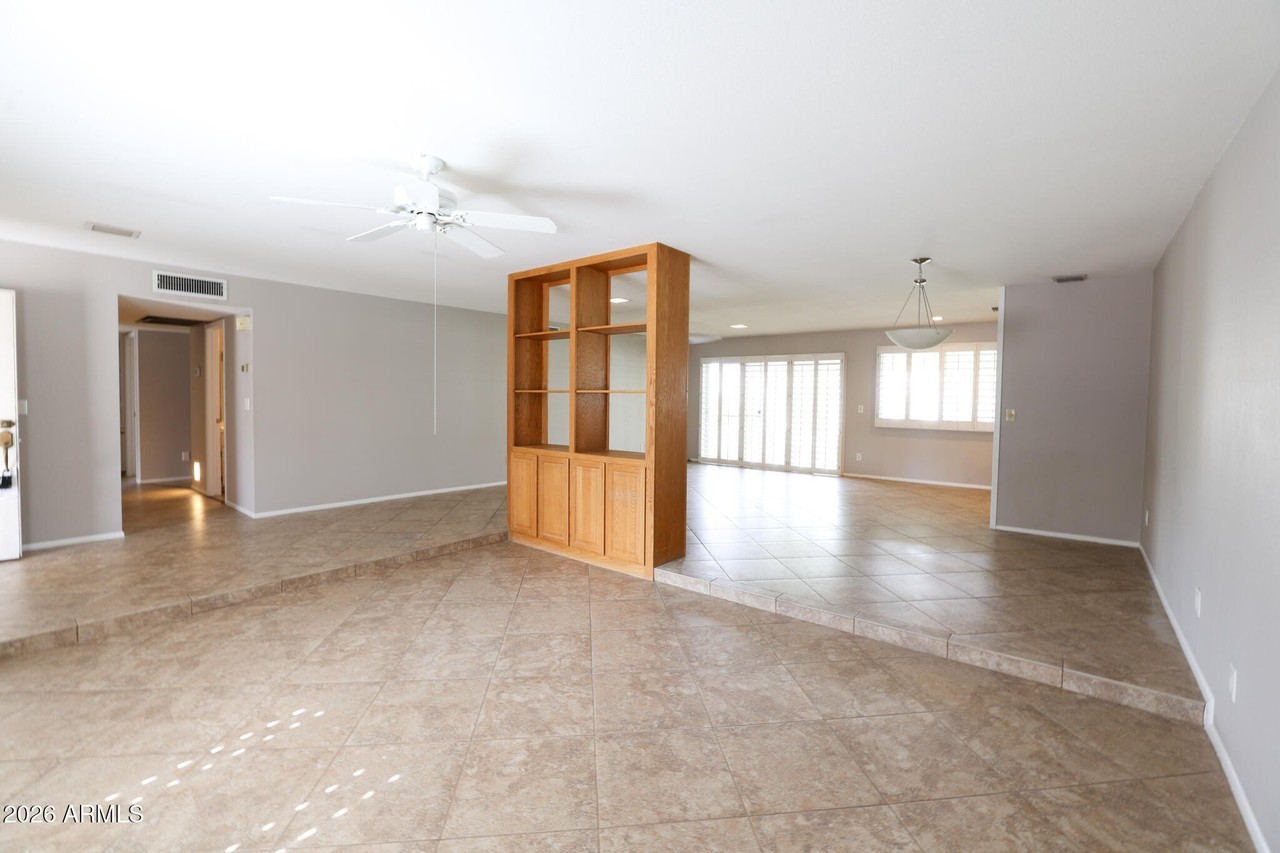 2830 E Cannon Dr - Photo 5 of 24