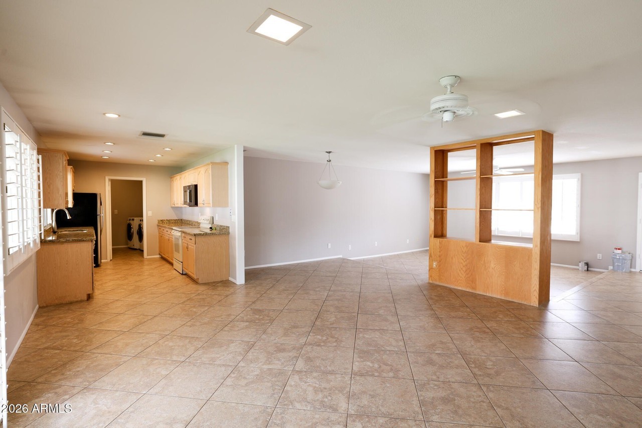 2830 E Cannon Dr - Photo 6 of 24