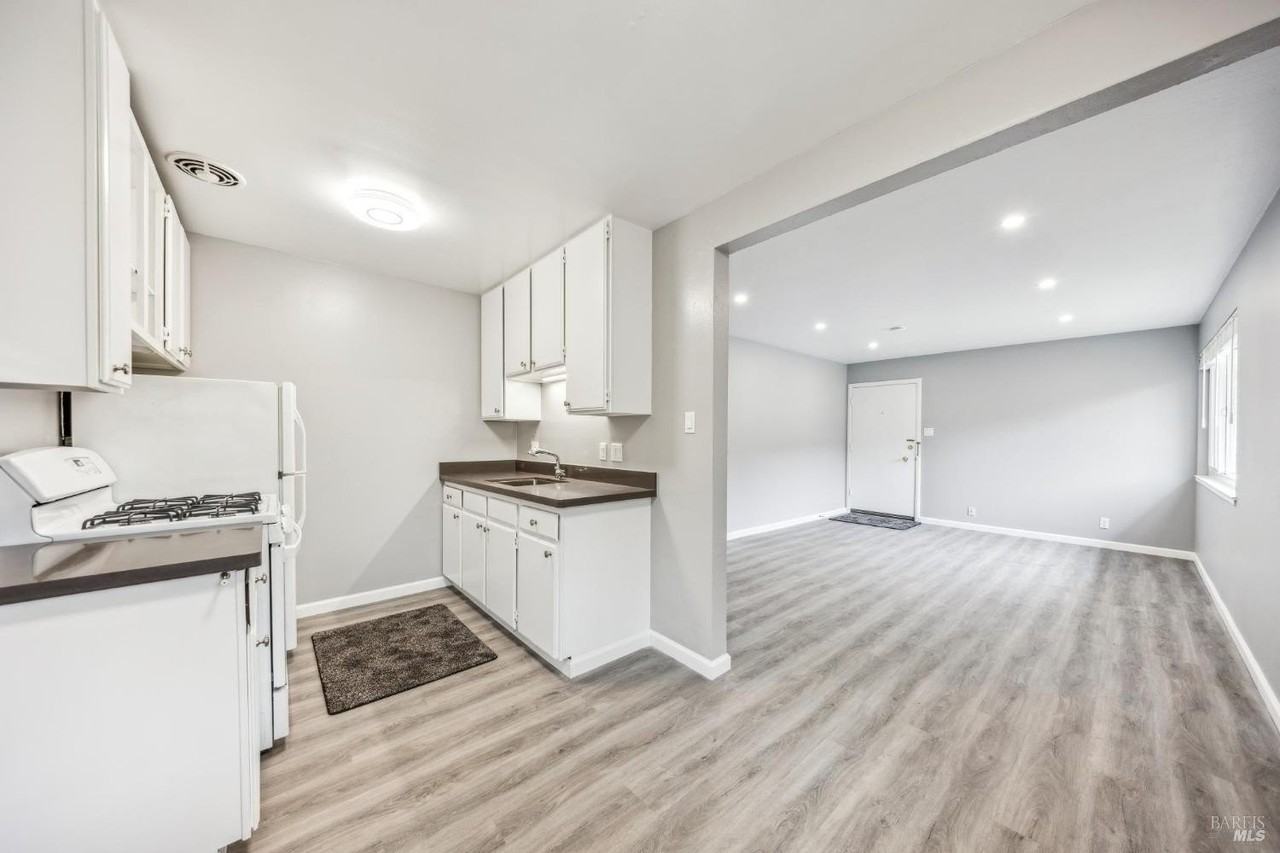 83 Pixley Ave #1 - Photo 6 of 22