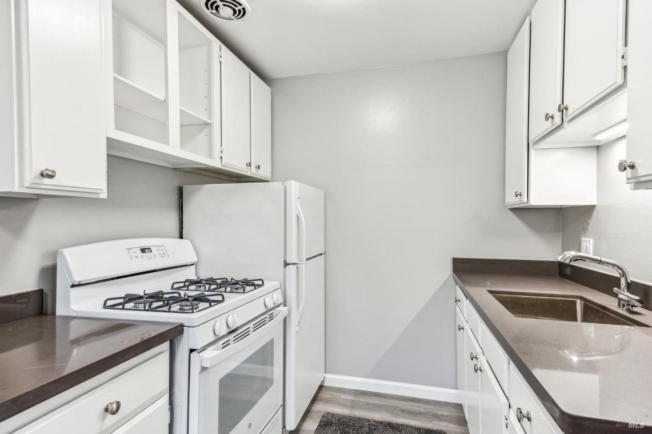 83 Pixley Ave #1 - Photo 7 of 22
