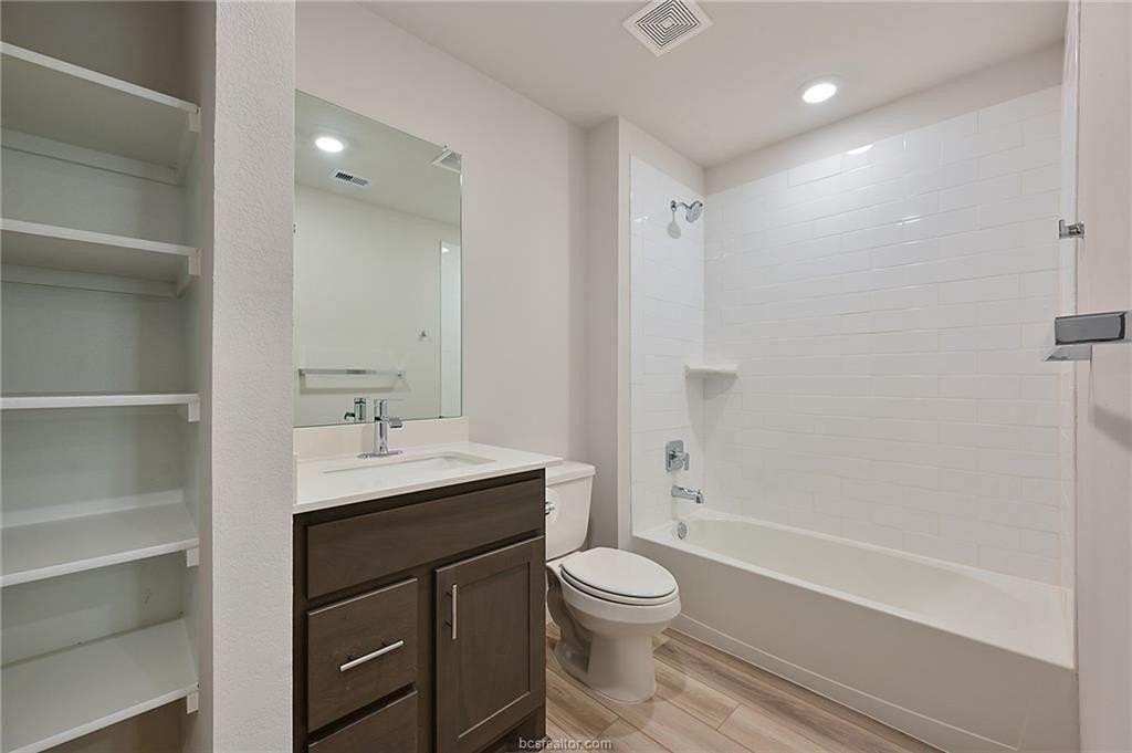 901 Kickapoo Ln - Photo 5 of 20