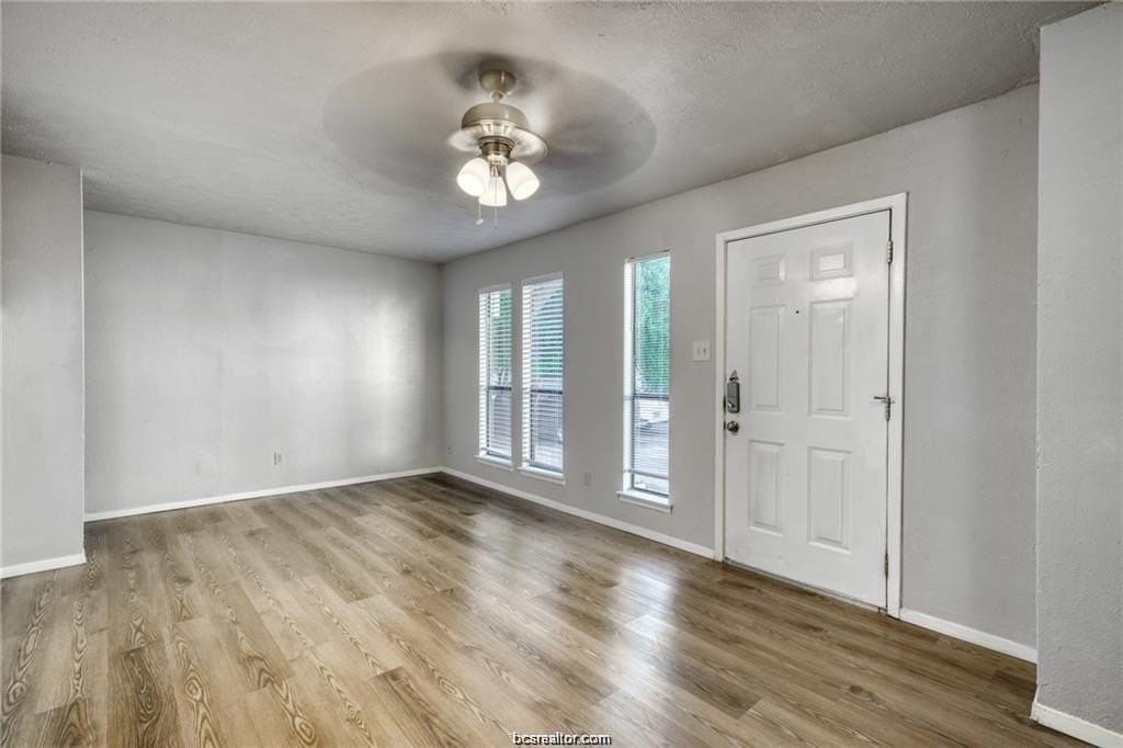 2400 Toro Ln #D - Photo 2 of 8