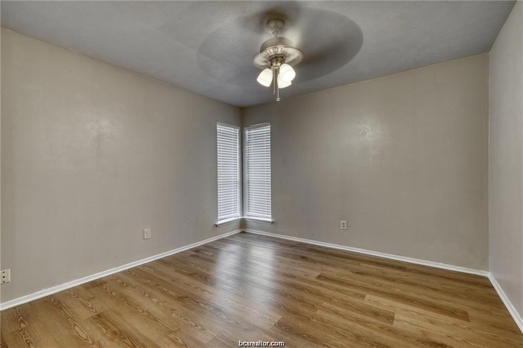 2400 Toro Ln #D - Photo 6 of 8
