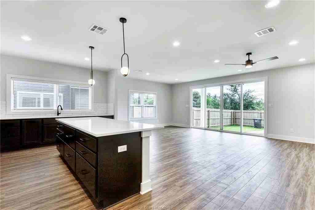 301 Cooner St #A - Photo 6 of 36