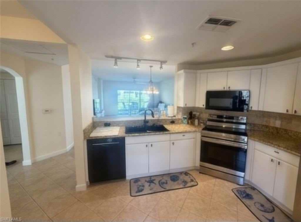 3013 Driftwood Way #2905 - Photo 2 of 9