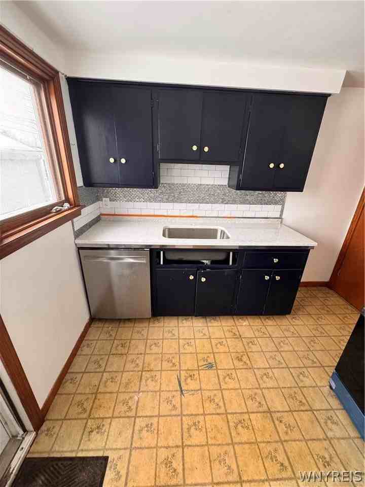 61 Patricia Ln - Photo 3 of 3