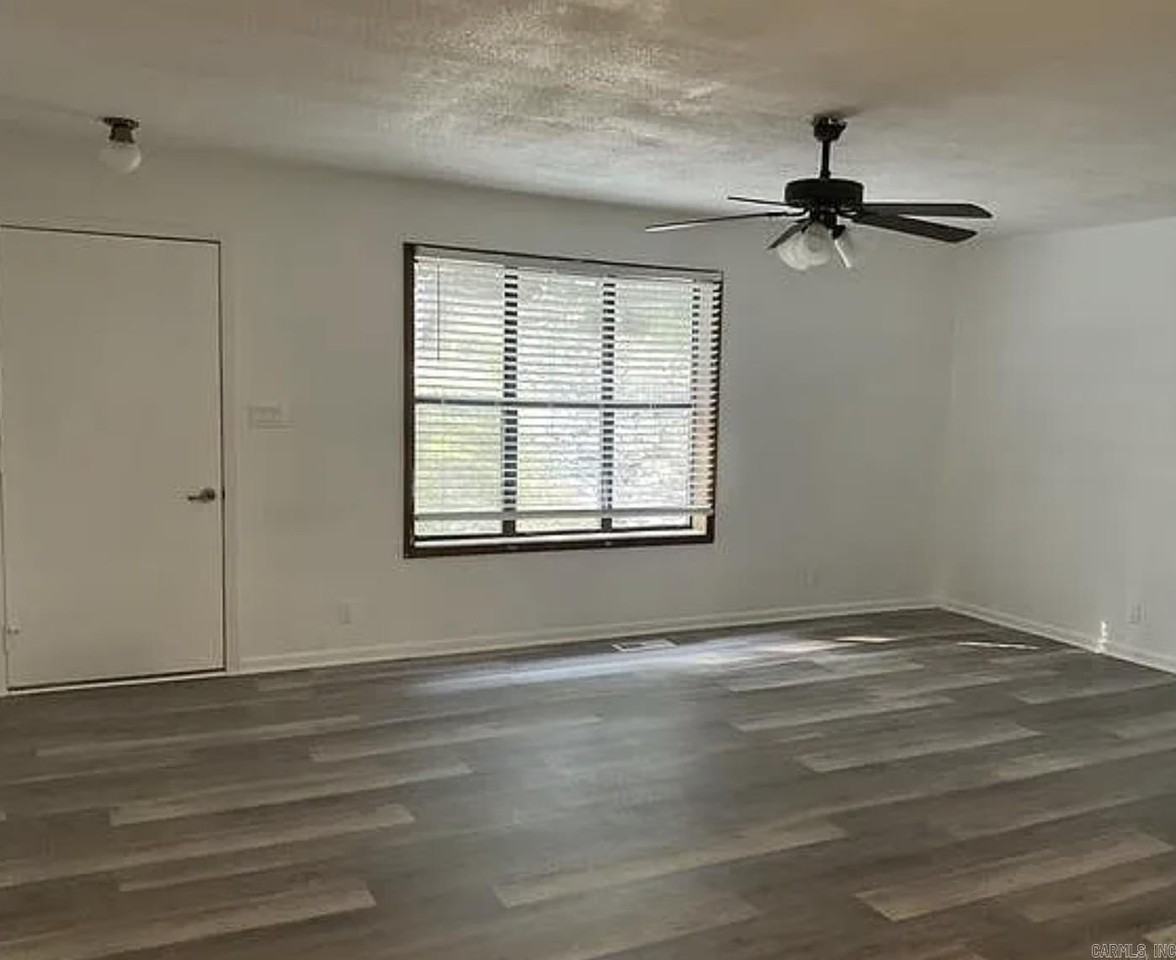 7 Laja Cir - Photo 3 of 5