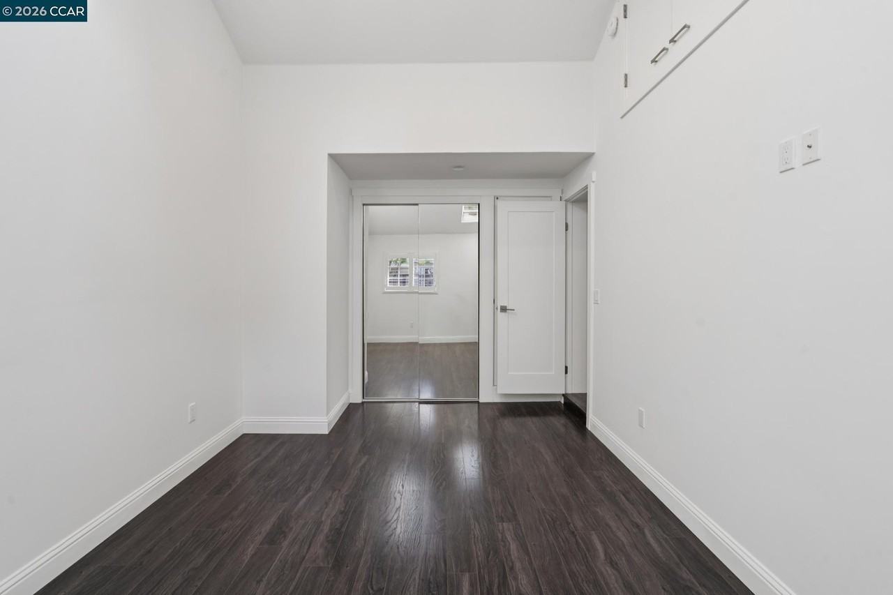 939 Mountain View Dr #A - Photo 6 of 8