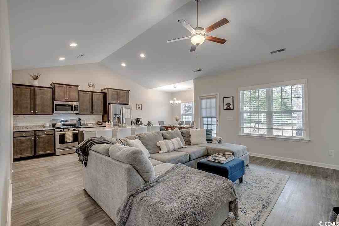 365 Rycola Cir - Photo 3 of 19