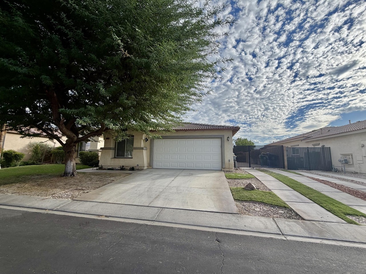 83065 Carmel Mountain Dr - Photo 2 of 42