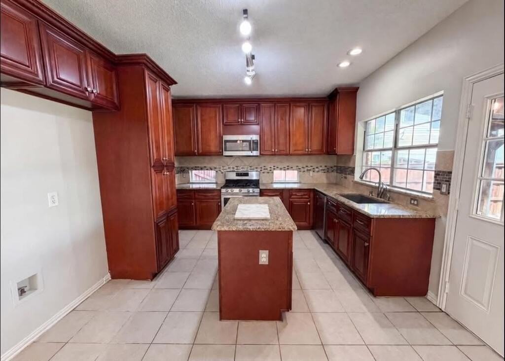 317 Riverwalk River Way #LN - Photo 6 of 9