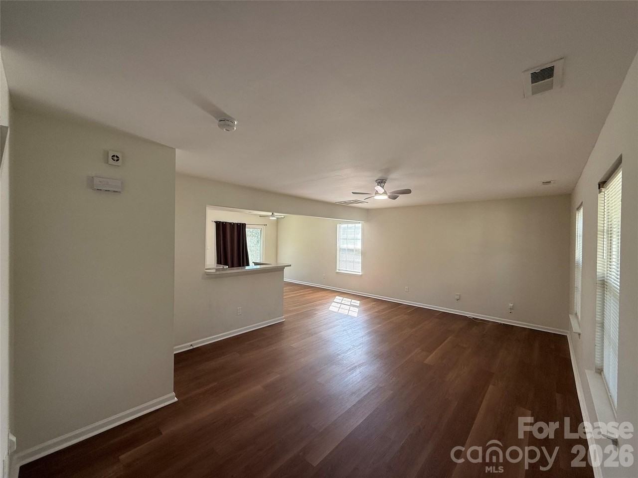 1428 Nature Pl - Photo 2 of 24
