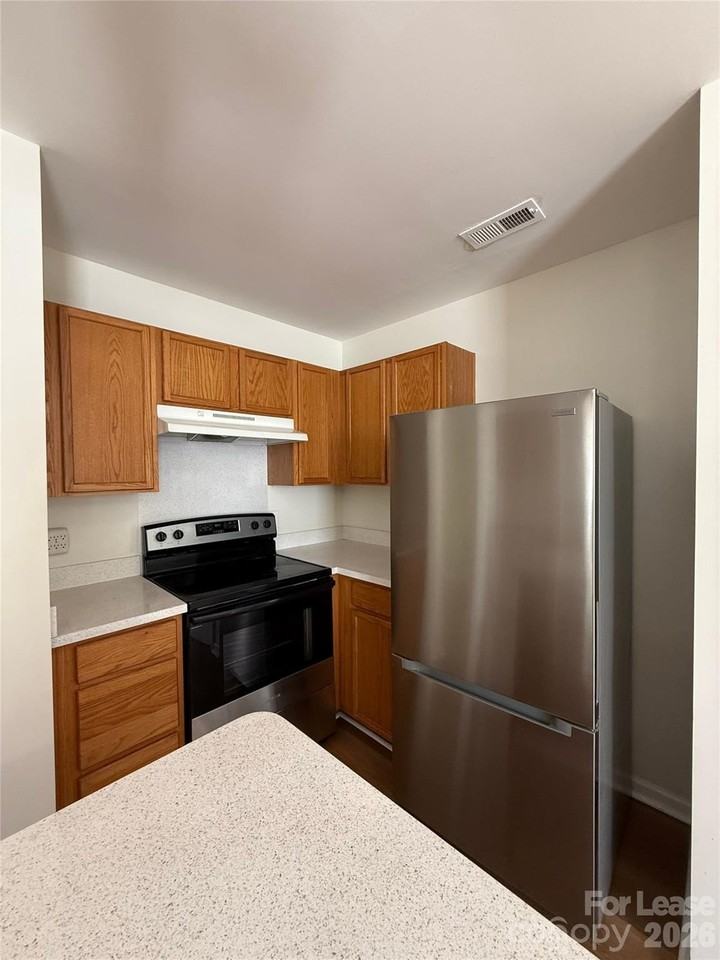 1428 Nature Pl - Photo 6 of 24