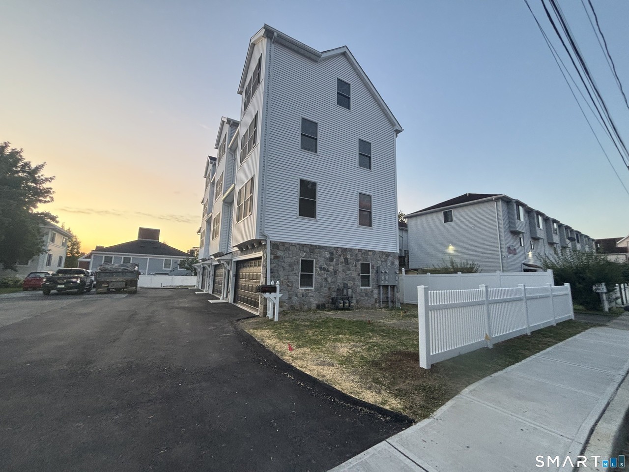23 Finney Ln - Photo 3 of 13