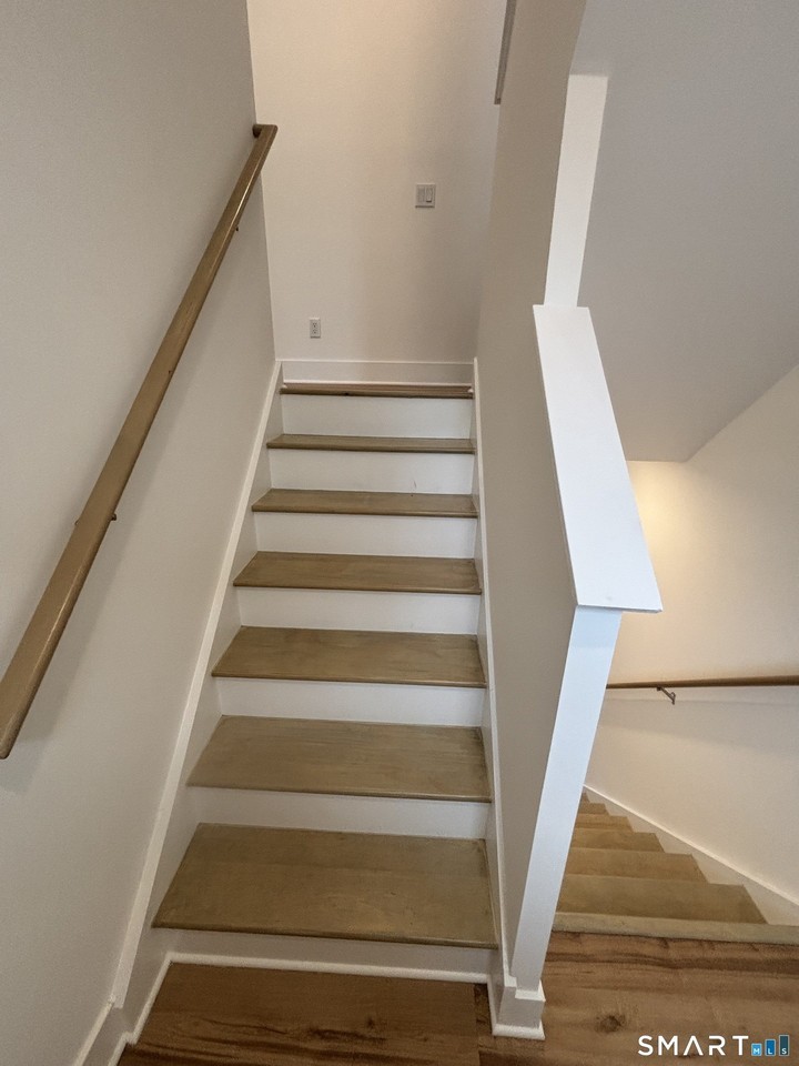 23 Finney Ln - Photo 4 of 13