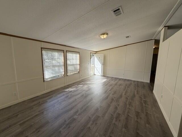 7811 Nw 166th St - Photo 4 of 28