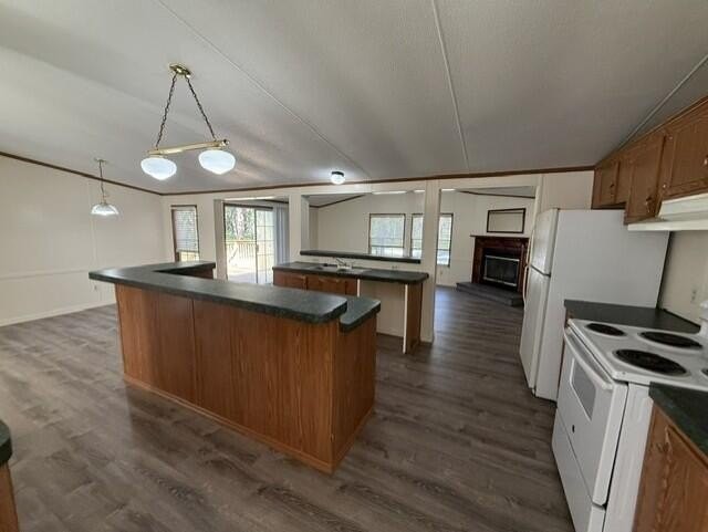 7811 Nw 166th St - Photo 6 of 28