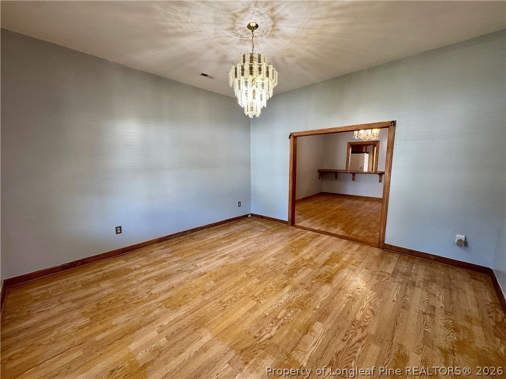 306 E 11th St - Photo 4 of 38